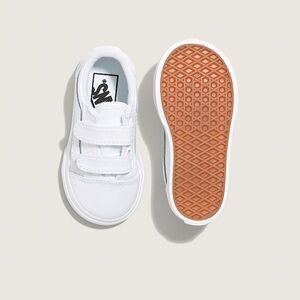 Toddler old stool v shoe